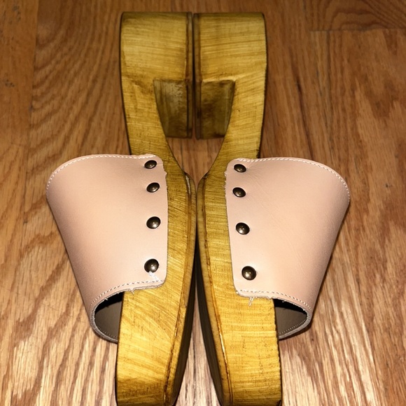 Seychelles Marine Layer Clog Sandal in Vachetta - Picture 8 of 12